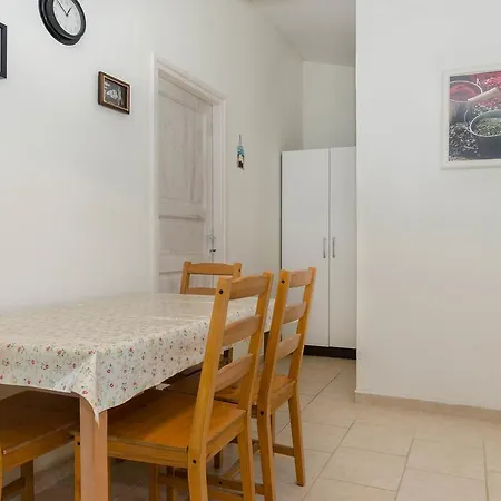 Voga Apartment Maslinica